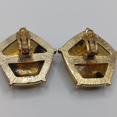 Uterqüe vintage gold geometric statement clip-on earrings used