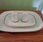 Porcelain serving set used, 115 pieces complete