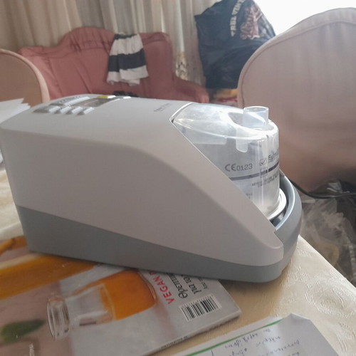 Fischer and Paykel oxygen supply device new medical equipment