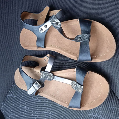 Women's sandals used size 40, black and brown