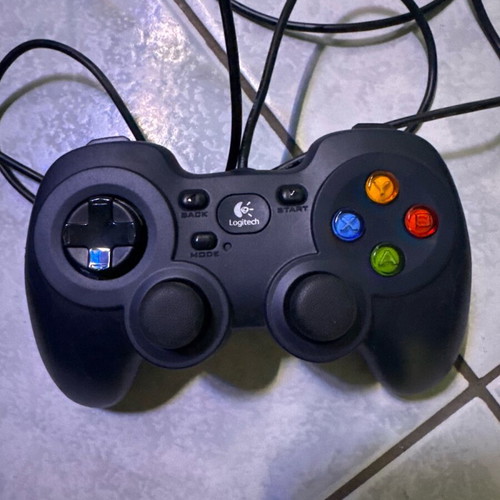 Logitech F310 Wired Gamepad for PC like new
