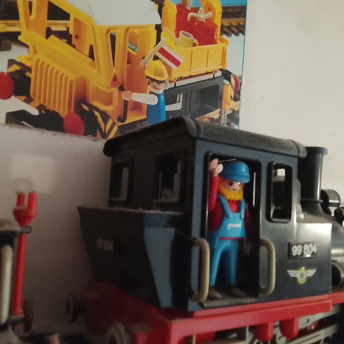 Playmobil 4001 train set with 2 carriages and 12 curved tracks, 1980