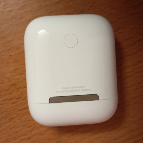 Apple AirPod left side only used, good working condition