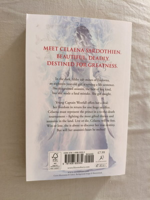 Throne of Glass by Sarah J. Maas like new, English
