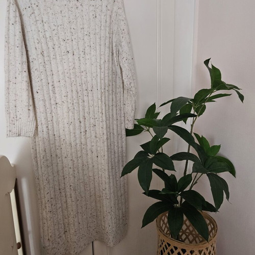 Mango knitted dress like new, white and beige with belt