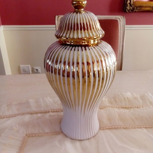 Decorative vase new