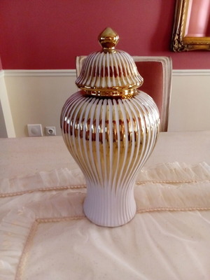 Decorative vase new