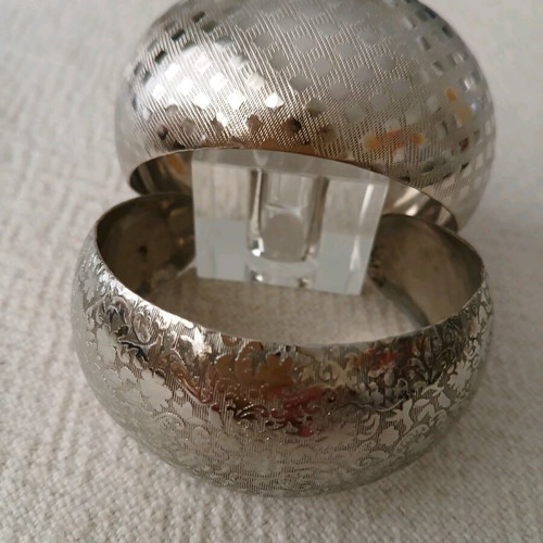 Vintage cuff bracelets like new, embossed geometric and floral design, set of 2