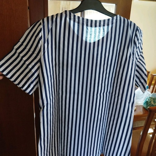 Women's shirt used, white and blue, one size