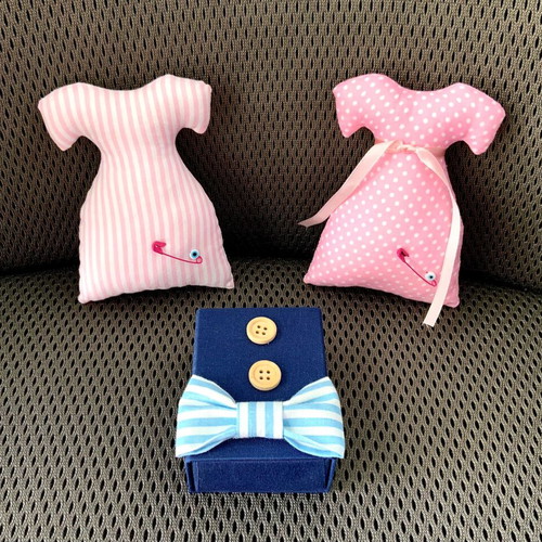 Sewing and decoration set new with 2 pin cushions and button box