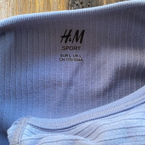 H&M Blue Fitted Top like new, size Large