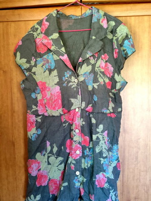 Floral Linen Dress 2XL used with elastic back and crochet sleeves