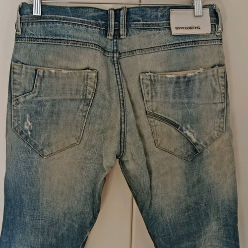 Broker's men's slim fit jeans like new, blue stone washed