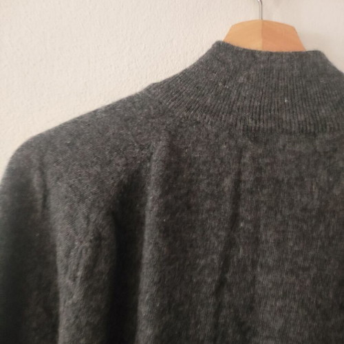 Andrea Borsani gray men's sweater 100% lambswool like new M/L