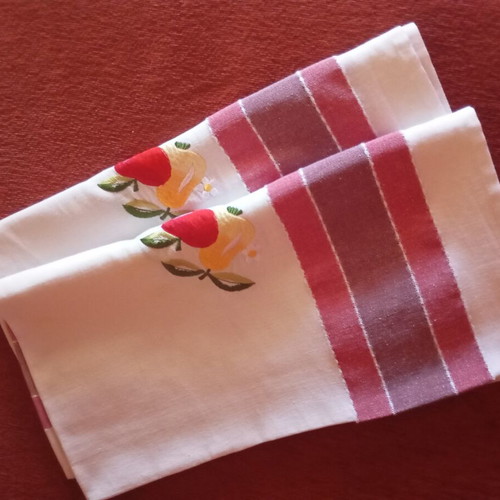 Set of two cotton tablecloths 0.80x0.80 m