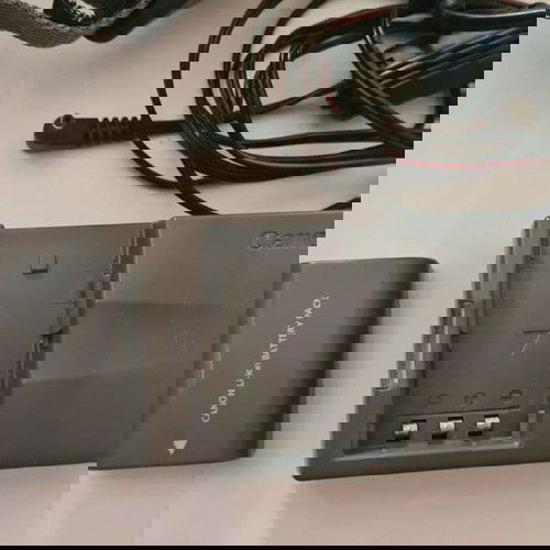 Canon MV6iMC Camcorder MiniDV digital video camera used for parts or repair