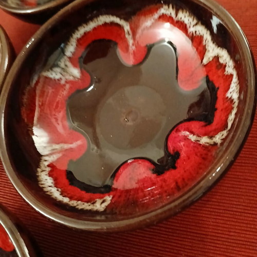Vintage ceramic lava design 6-piece set with glossy enamel