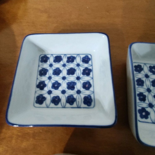 Ceramic square bowls like new, set of 3 pieces