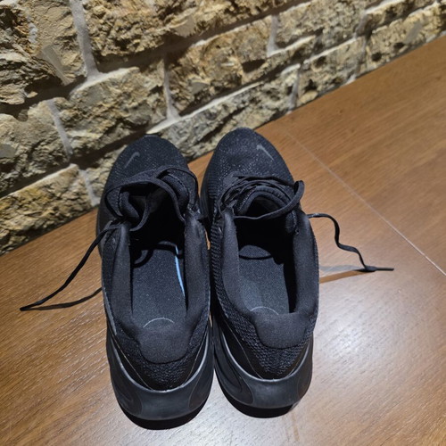 Αθλητικά παπούτσια Nike Revolution 8 σαν καινούργια, νούμερο 44, μαύρα
