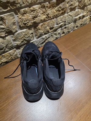Αθλητικά παπούτσια Nike Revolution 8 σαν καινούργια, νούμερο 44, μαύρα