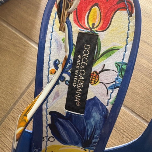 Dolce Gabbana shoes new, white with box and dust bag