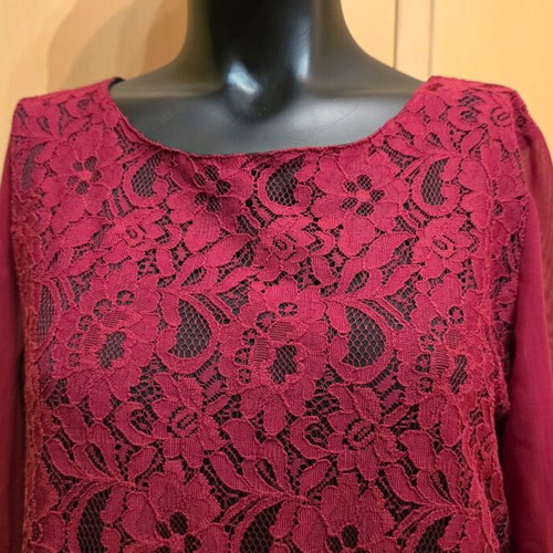 Lace dress like new, burgundy, size M/L
