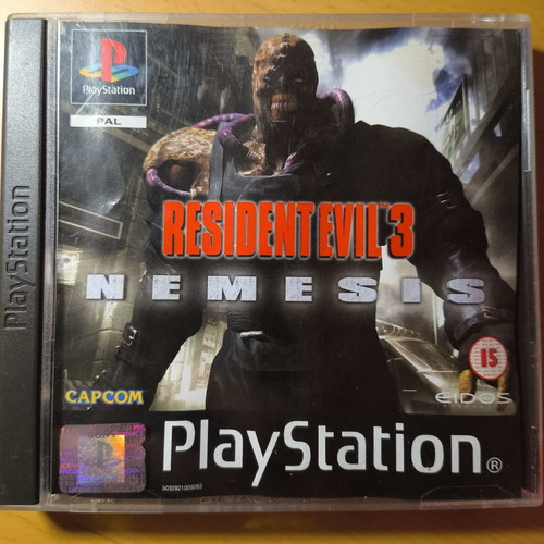 Resident Evil 3 Nemesis PlayStation 1 Black Label like new, Complete In Box