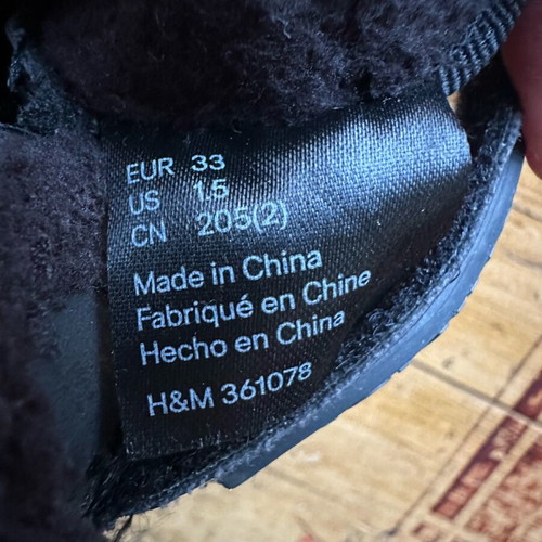 H&M boys winter boots size 33 like new, black