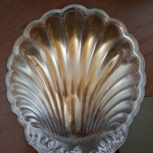 Decorative shell-shaped platter 1960 with 2 ashtrays with stands