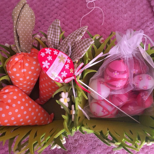 Various Easter decorations new, pack or separate