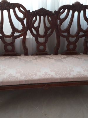 Chippendale style sofa set like new, 5 pieces, solid mahogany