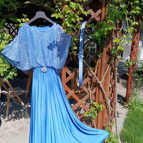 Dress for special occasions like weddings, like new, blue turquoise