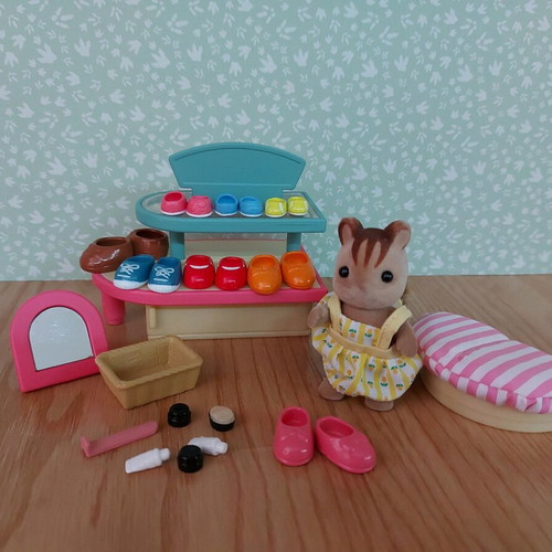 Sylvanian Families Fashion Set like new