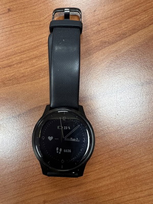 Garmin Vivoactive 4 smartwatch like new, black, fitness features