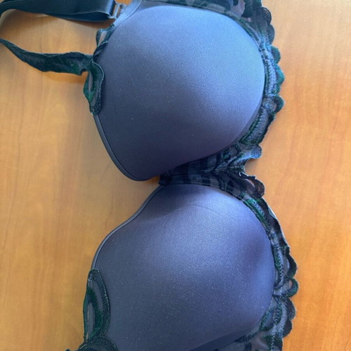 Triumph 75F bra like new, blue with green details