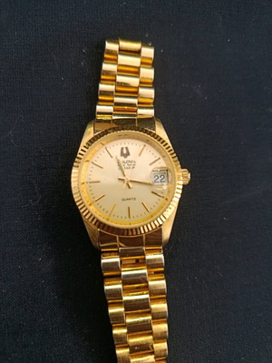 Bulova Super Seville Calendar Gold Watch like new