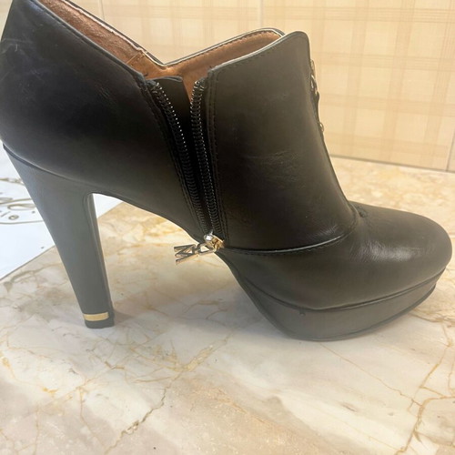 Maria Mare leather ankle boots like new, black, size 41