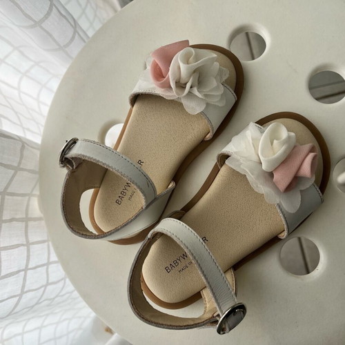 Babywalker baptism sandals size 24 like new, beige and pink