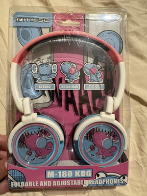 Children's headphones new, wired in original box