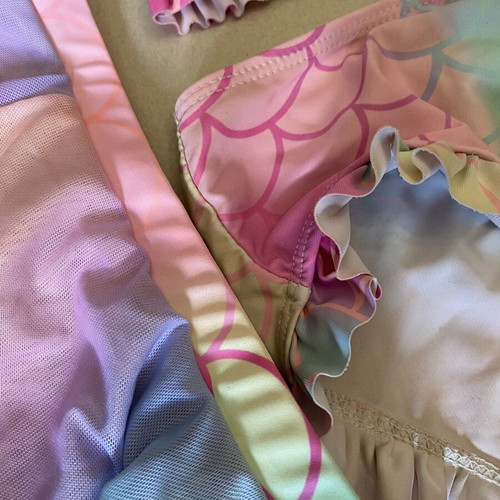 Bikini set with skirt like new, size 4-6 years