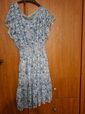 Floral mini dress like new, white and blue, size S