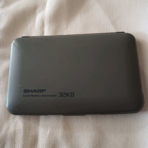 Sharp organizer like new vintage