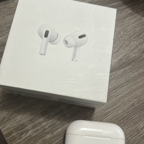 AirPods Pro like new with case and box