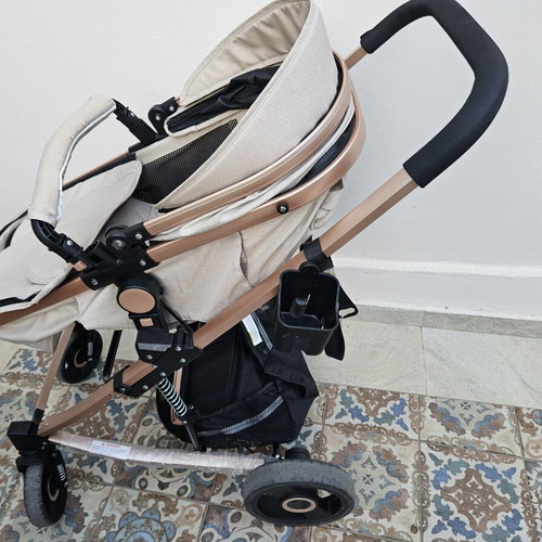 Moni Ciara 2-in-1 Baby Stroller like new, suitable for newborns
