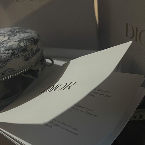 Dior Beauty Gift Set with Miss Dior Mini and Toile de Jouy Pouch