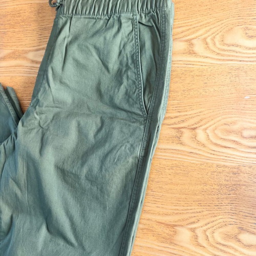 H&M men's khaki chino pants, relaxed fit, size L