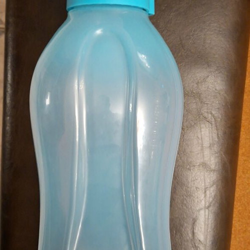 Tupperware bottle 2L new, blue color