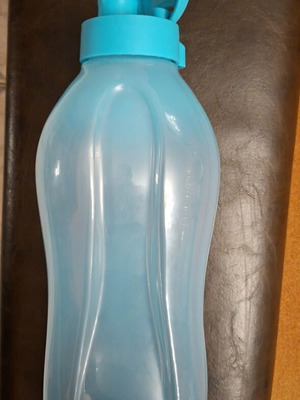 Tupperware bottle 2L new, blue color