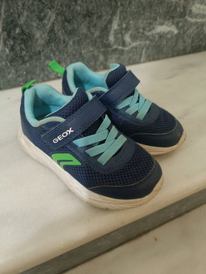 Geox kids shoes size 27 like new, blue sports style