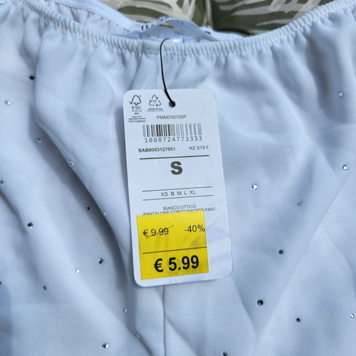 White shorts size S new with gift